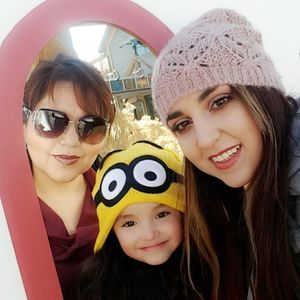 Meet your Posher, Yoly